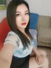 G奶小姐姐