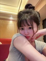 嫩妹紧致多汁鲍超爽干爆