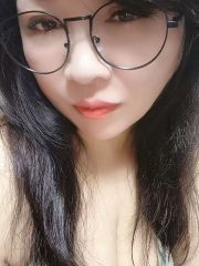 丰满迷人的川妹子