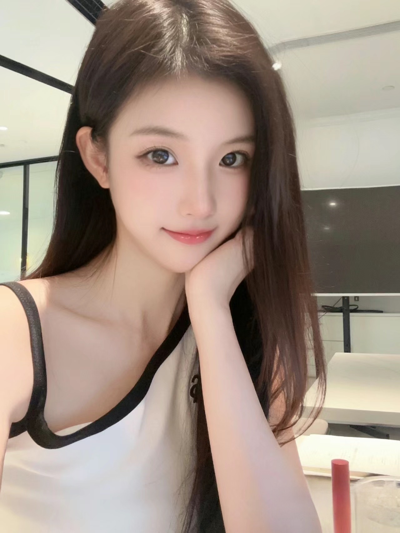 令人头皮都酥麻的温柔嫩妹