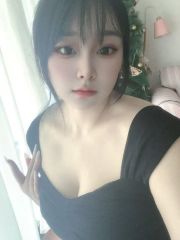 丰满紧致小姐姐